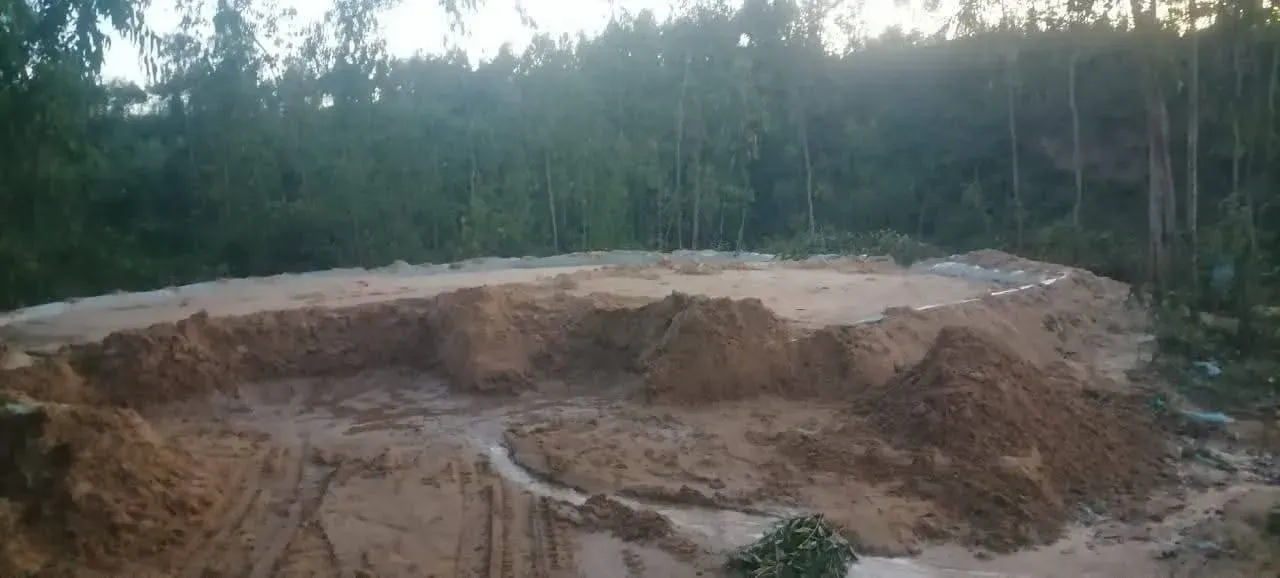 বান্দরবানের লামা উপজেলার ফাঁসিয়াখালী ইউনিয়নে অবৈধভাবে বালু উত্তোলনের মহোৎসব