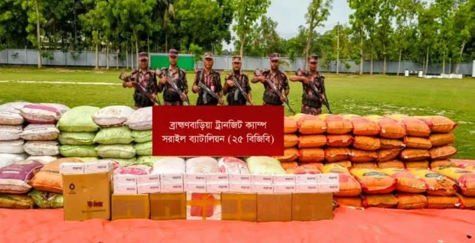 ৪২ লাখ টাকার ভারতীয় পণ্য জব্দ করেছে ২৫ বিজিবি