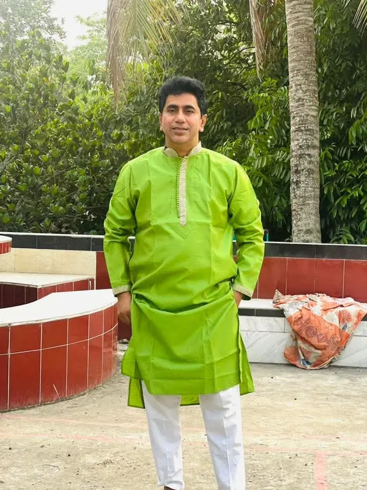 ব্রাহ্মণবাড়িয়া সদর উপজেলা যুবলীগের সভাপতি আলী আজ্জমকে (৪৮) গ্রেফতার করেছে পুলিশ
