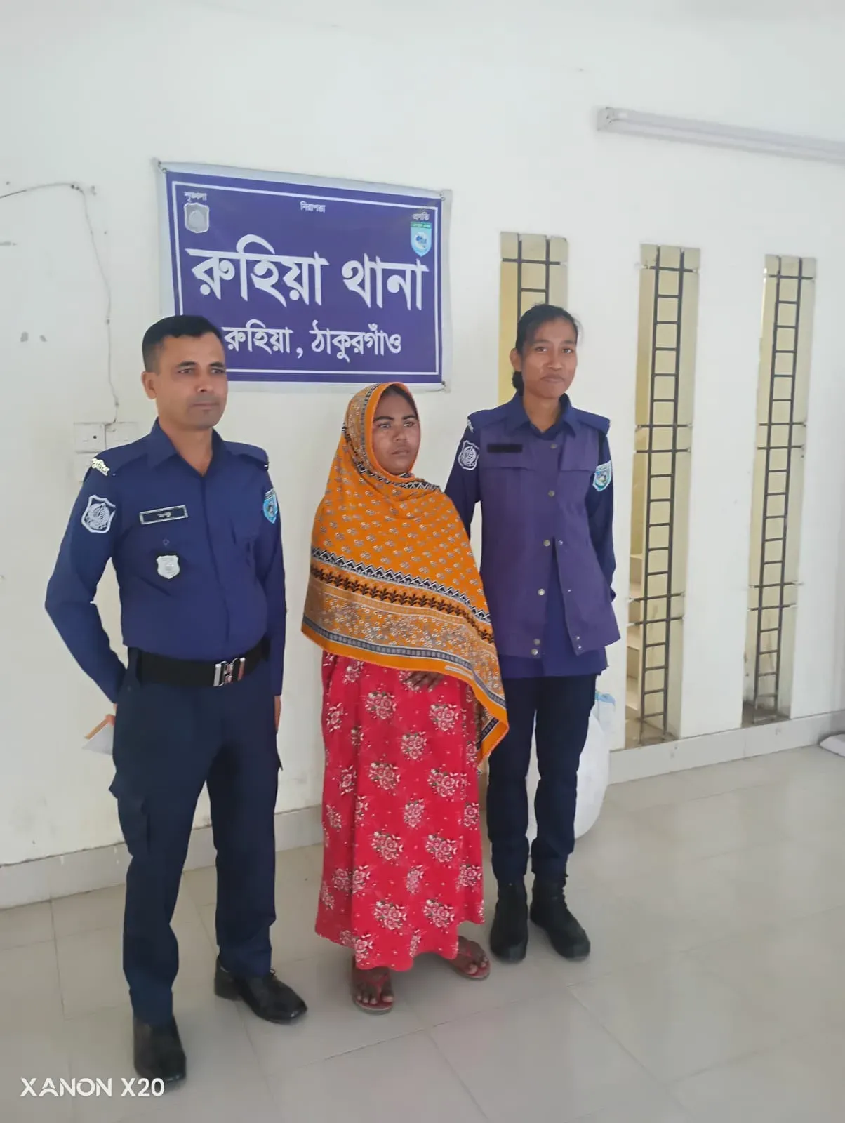 ঠাকুরগাঁওয়ের রুহিয়ায় ১০০ গ্রাম গাঁজাসহ গৃহবধূ গ্রেপ্তার