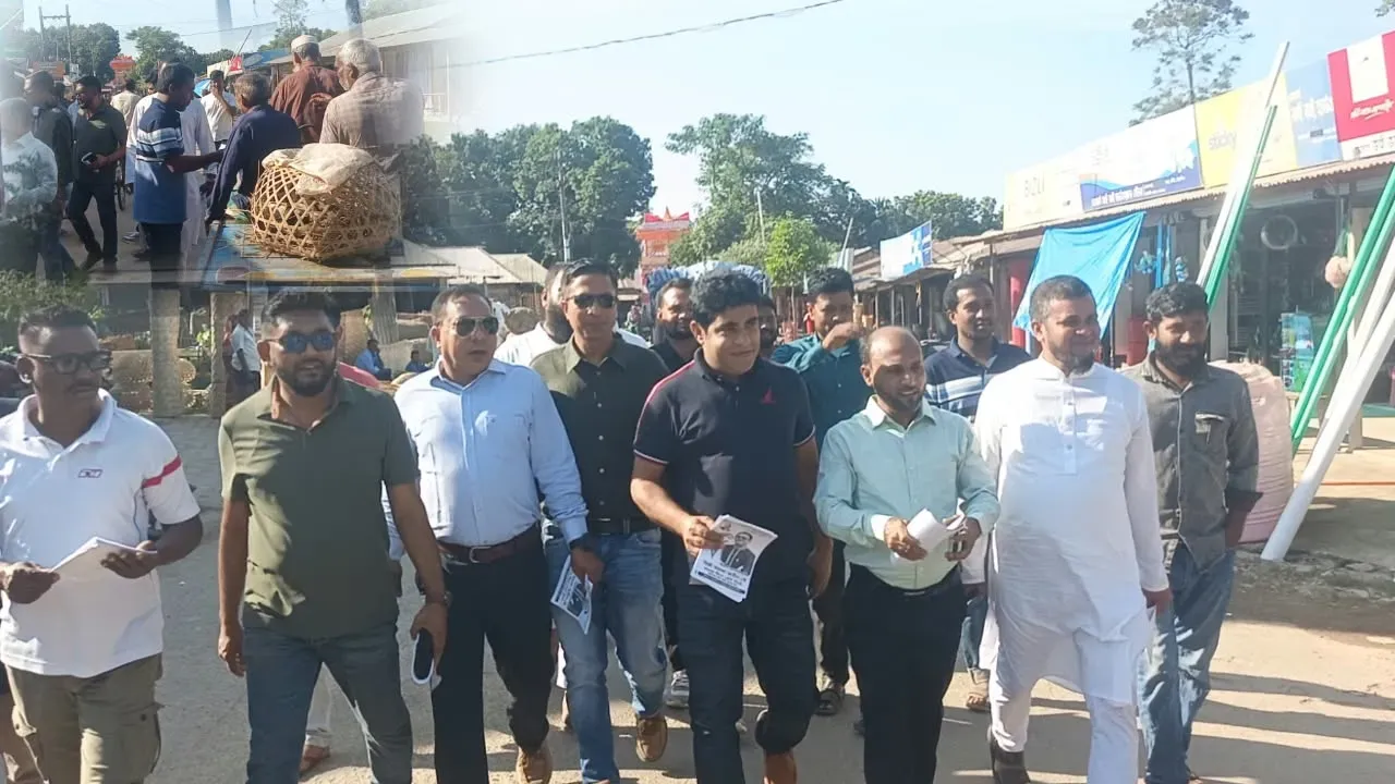 রুহিয়ায় স্বেচ্ছাসেবক দলের গণসংযোগ ও লিফলেট বিতরণ