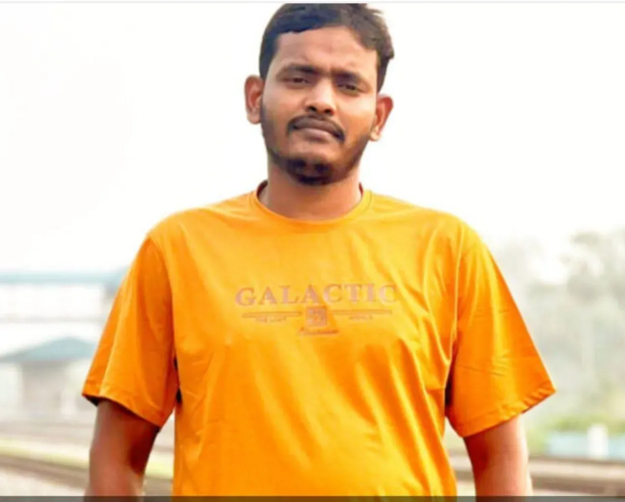 'ক্রাইম তালাশ দৃষ্টি’ নামক ফেসবুক পেজের অ্যাডমিন দ্বীন ইসলাম (৩০) কে বাড়ি থেকে ডেকে নিয়ে কুপিয়ে হত্যা করেছে দুর্বৃত্তরা