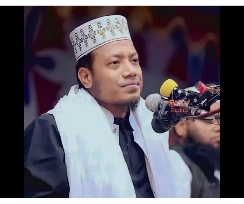 কুষ্টিয়ায় “উপরওয়ালা আমি” মন্তব্যে আলোচনায় এমপি মুফতি আমির হামজা।