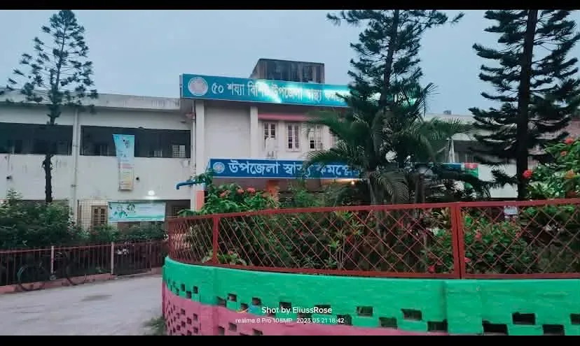 কুমারখালীতে তুচ্ছ ঘটনায় রক্তক্ষয়, বোতলের ক্যাপ ছোড়ার জেরে সংঘর্ষ গুলি বিদ্ধ ৭।
