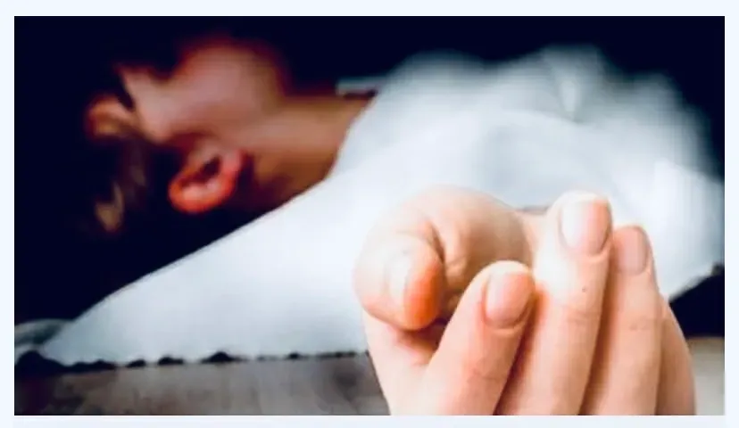 মেহগনি বাগানে মিলল শিশুর ঝুলন্ত মরদেহ, চাচি আটক।